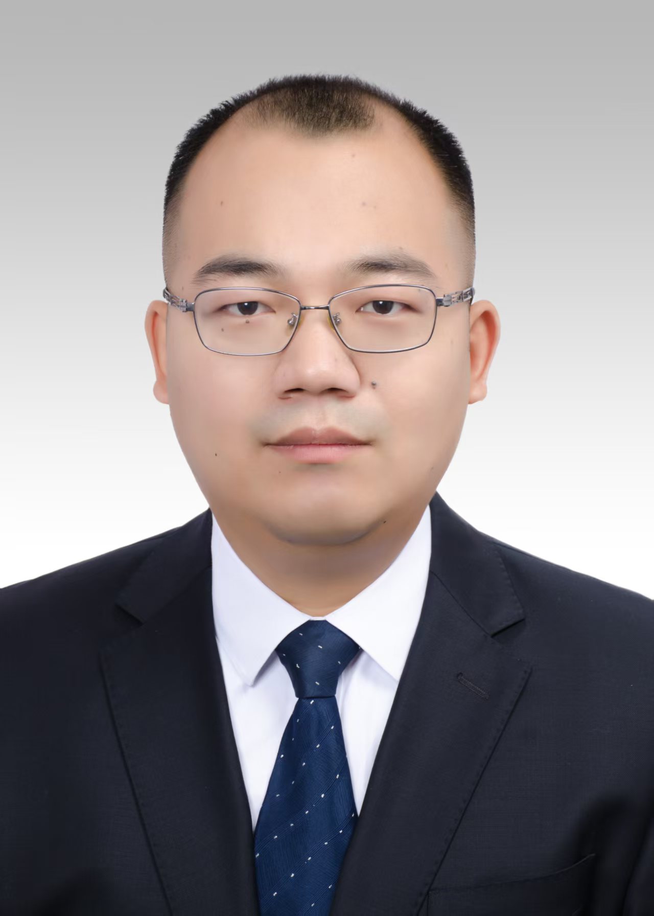 盛方 中国（辽宁）自由贸易试验区营口片区（营口高新技术产业开发区、营口综合保税区）管委会副主任（聘任）